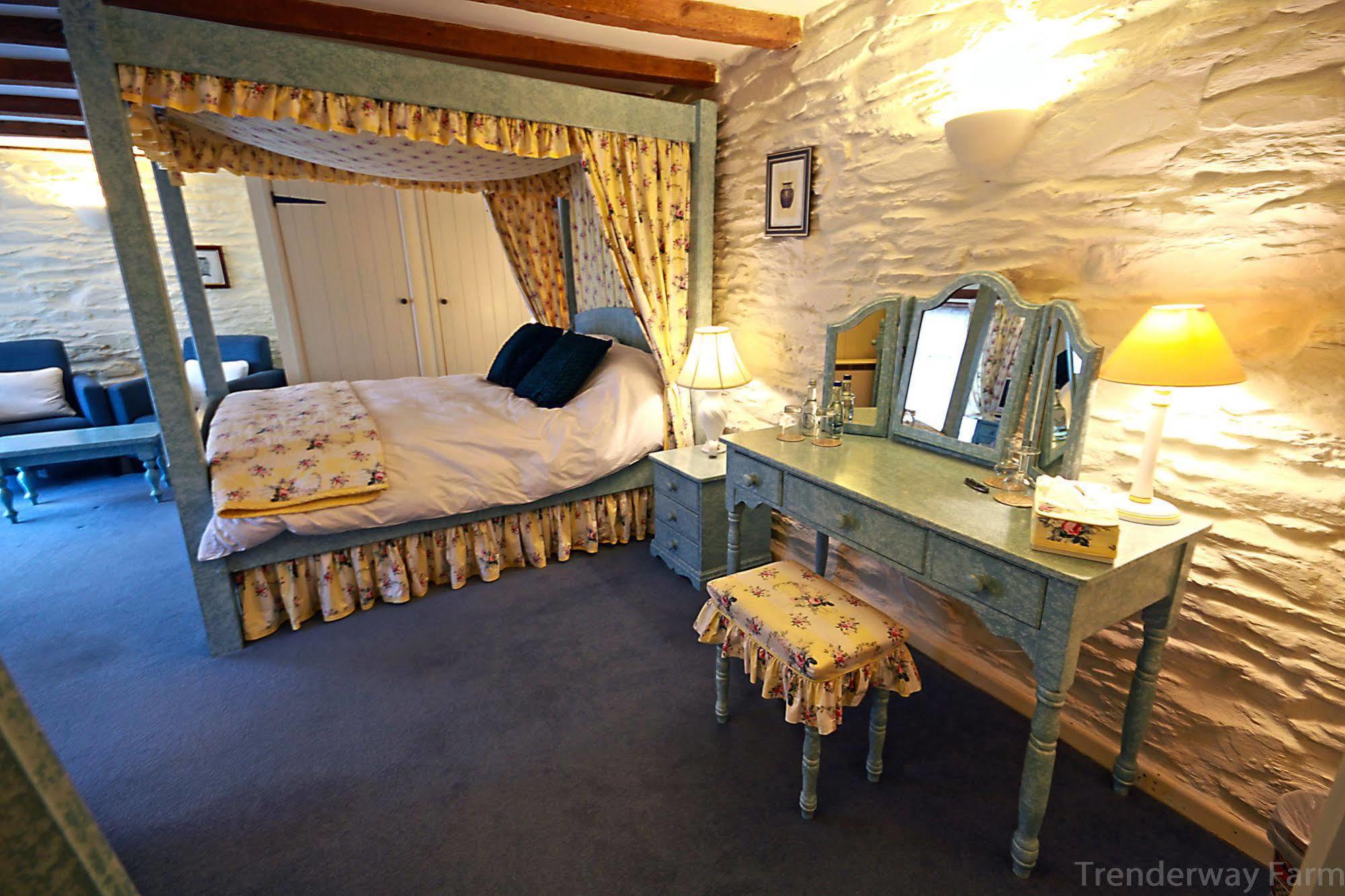 Trenderway Farm Bed & Breakfast Looe Eksteriør bilde